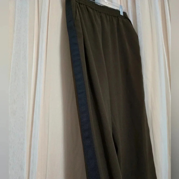 Zara Woman Relaxed Fit Pull On Joggers, Brown Olive w/Black Tuxedo Stripe, EUC! - Picture 3 of 7